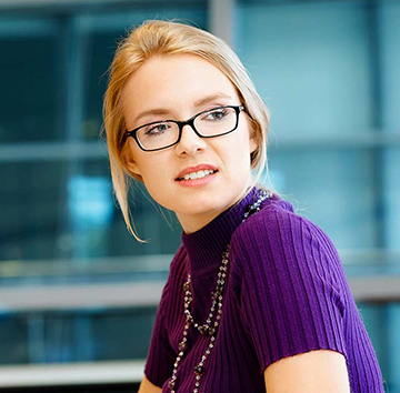 Dr. Lisa Warren